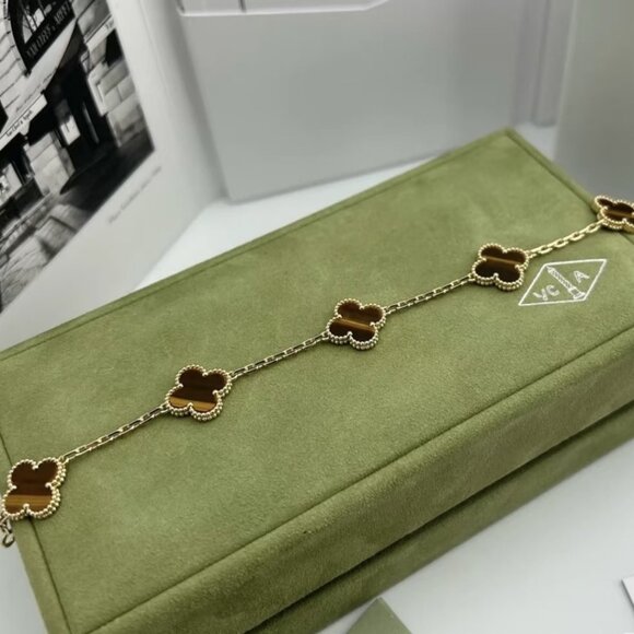 ✅Van Cleef & Arpels 18-karat gold, tiger's eye bracelet - Picture 2 of 5